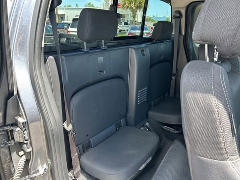 Certified 2025 Nissan Frontier SV RWD image 48