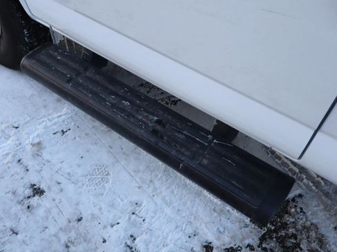Used 2024 Chevrolet Express 3500 LT RWD image 4