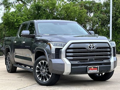Used 2024 Toyota Tundra Limited AWD/4WD image 2