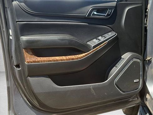 Used 2019 Chevrolet Tahoe Premier AWD/4WD image 11