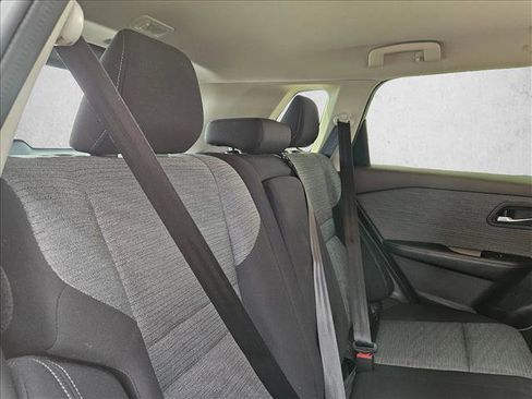 Used 2023 Nissan Rogue SV image 21