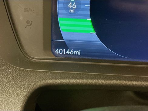 Used 2023 Chevrolet Bolt EUV LT w/ Driver Confidence Package image 19