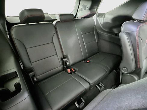 Used 2026 Chevrolet Traverse RS w/ LPO, Floor Liner Package AWD/4WD image 30