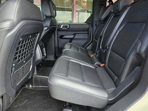 Used 2025 Ford Bronco Badlands w/ Sasquatch Package AWD/4WD image 22