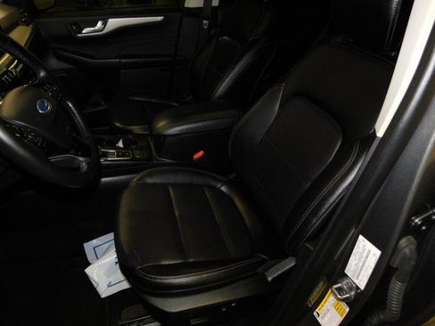 Used 2022 Ford Escape SEL w/ Technology Package image 13