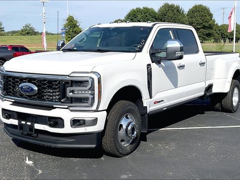 New 2026 Ford F350 Platinum w/ Platinum Plus Package image 2
