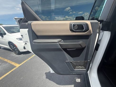 Used 2024 Ford Bronco Wildtrak AWD/4WD image 18