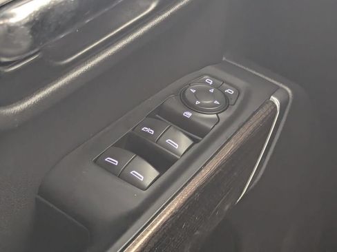 Used 2019 Chevrolet Silverado 1500 RST w/ All-Star Edition RWD image 18