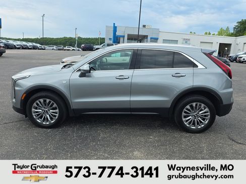 Used 2025 Cadillac XT4 Premium Luxury AWD/4WD image 5