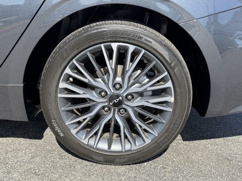 Used 2023 Kia Forte GT-Line FWD image 11