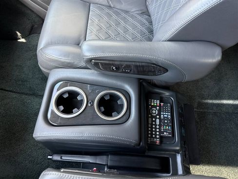 Used 2020 Ford Transit 150 Low Roof AWD image 38