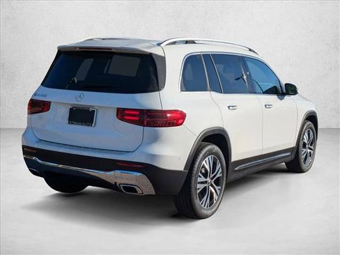 Certified 2026 Mercedes-Benz GLB 250 image 2