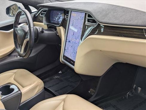 Used 2015 Tesla Model S 85D image 22