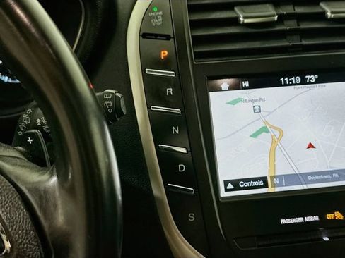 Used 2018 Lincoln MKC Select w/ Select Plus Package AWD/4WD image 20