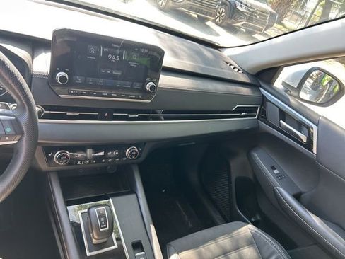 Used 2022 Mitsubishi Outlander SE AWD/4WD image 12