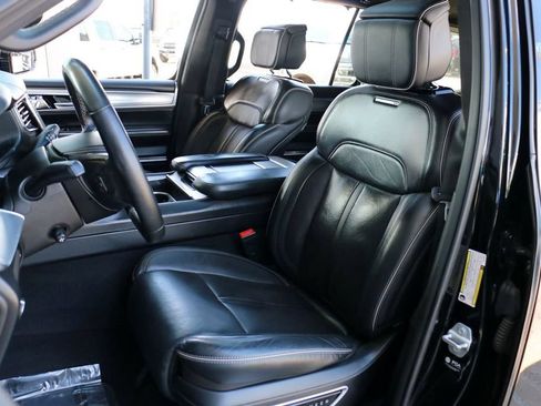 Used 2022 Jeep Grand Wagoneer Series II AWD/4WD image 19