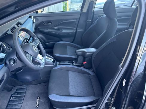 Used 2025 Nissan Versa SV image 24