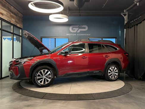 Used 2024 Subaru Outback Premium image 23