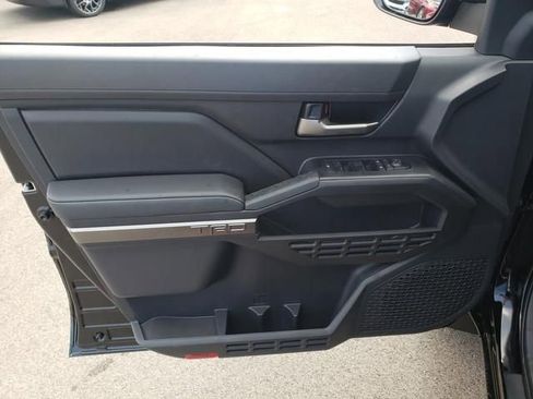 New 2025 Toyota Tacoma TRD Off-Road AWD/4WD image 11