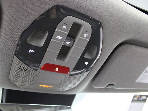 Used 2025 Kia EV9 Light Long Range image 28