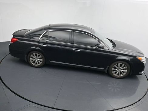 Used 2011 Toyota Avalon Limited FWD image 17
