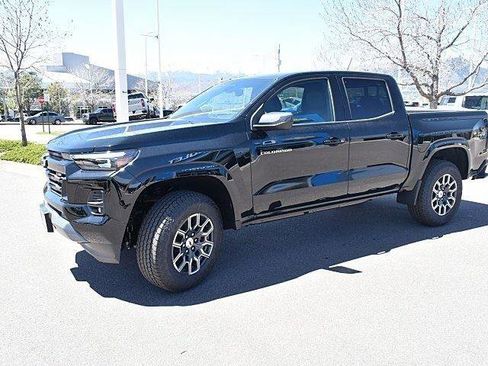 New 2025 Chevrolet Colorado Z71 image 3