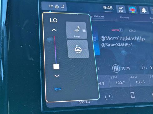 Used 2025 Jeep Grand Cherokee Altitude image 23