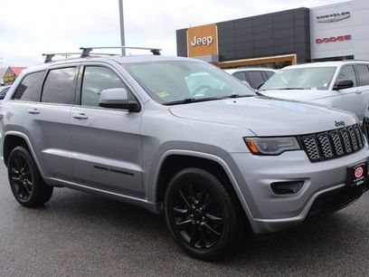 Used 2020 Jeep Grand Cherokee Altitude