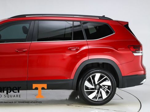 Used 2024 Volkswagen Atlas SE FWD image 44
