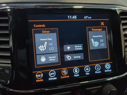 Used 2022 Jeep Grand Cherokee Limited w/ Technology Group AWD/4WD image 22