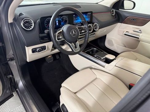 Used 2022 Mercedes-Benz GLA 250 4MATIC image 9