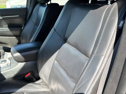 Used 2018 Jeep Grand Cherokee Limited AWD/4WD image 9