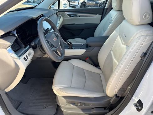 Used 2019 Cadillac XT5 Luxury image 8