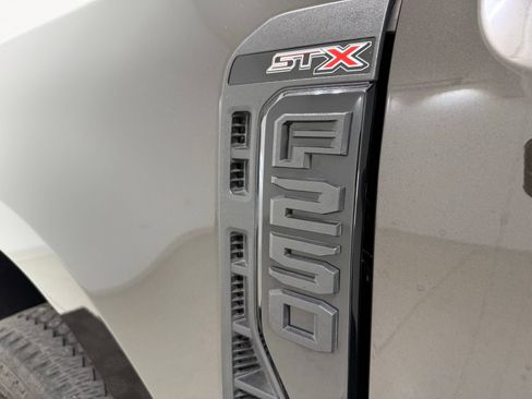 Used 2024 Ford F250 XL w/ STX Appearance Package AWD/4WD image 11
