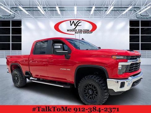 Used 2024 Chevrolet Silverado 2500 LT AWD/4WD image 1