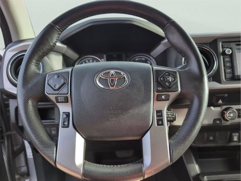 Used 2019 Toyota Tacoma SR5 image 27
