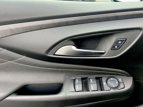 New 2026 Buick Envista Sport Touring w/ Studio Series image 58