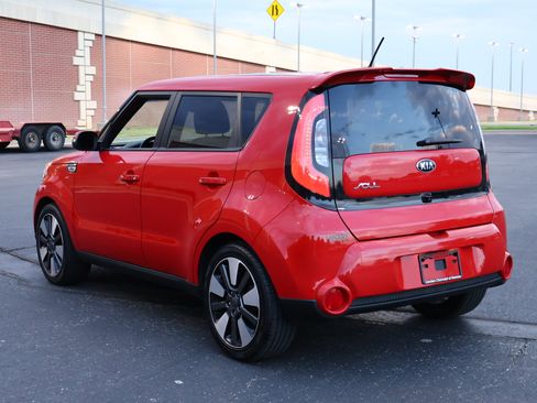 Used 2015 Kia Soul ! w/ Sun & Sound Package FWD image 6