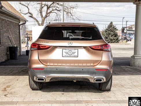 Used 2021 Mercedes-Benz GLA 250 w/ Premium Package image 35
