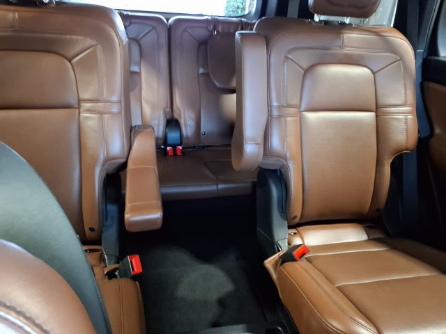 Used 2022 Lincoln Aviator Reserve w/ Elements Package Plus AWD/4WD image 27