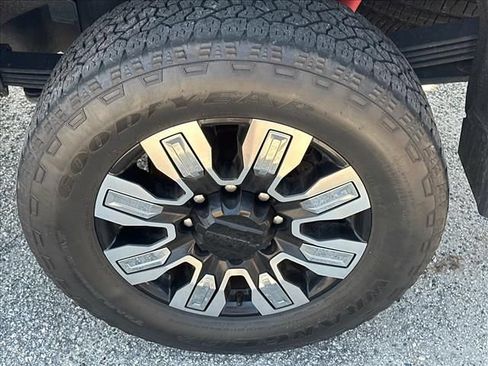 Used 2024 GMC Sierra 2500 Denali w/ Technology Package AWD/4WD image 37