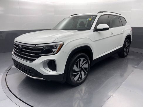 Used 2024 Volkswagen Atlas SE FWD image 31