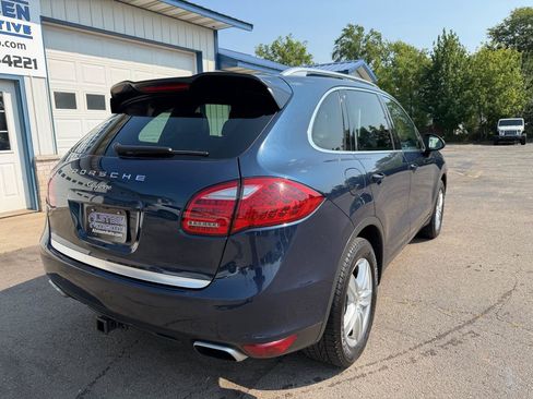 Used 2014 Porsche Cayenne AWD/4WD image 3