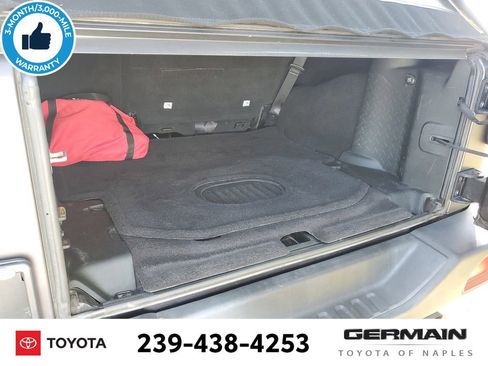 Used 2018 Jeep Wrangler Unlimited Sahara w/ Connectivity Group image 23