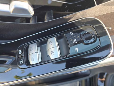 Used 2024 Mercedes-Benz S 580 4MATIC Sedan image 24