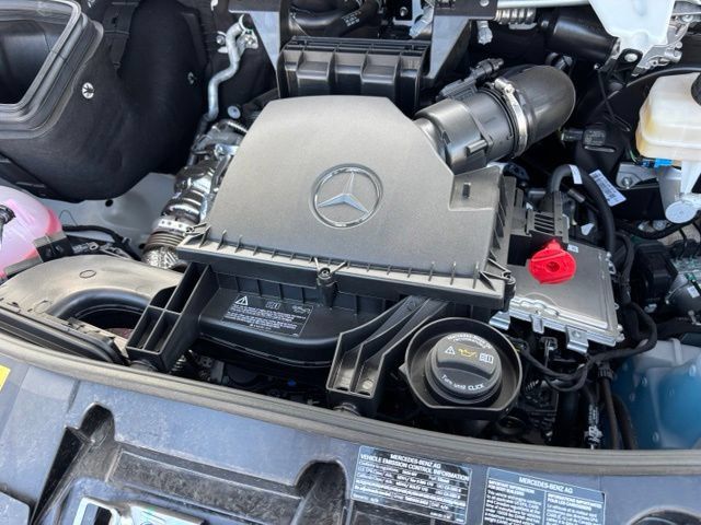 Used 2026 Mercedes-Benz Sprinter 2500 image 32