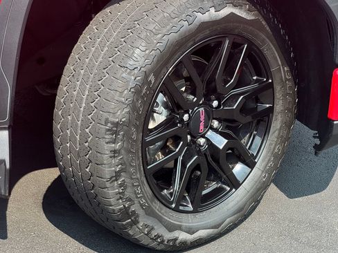 Used 2023 GMC Sierra 1500 Elevation AWD/4WD image 10