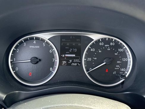 Certified 2025 Nissan Kicks Play S image 30