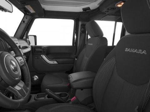 Used 2017 Jeep Wrangler Unlimited Sahara w/ Dual Top Group AWD/4WD image 12