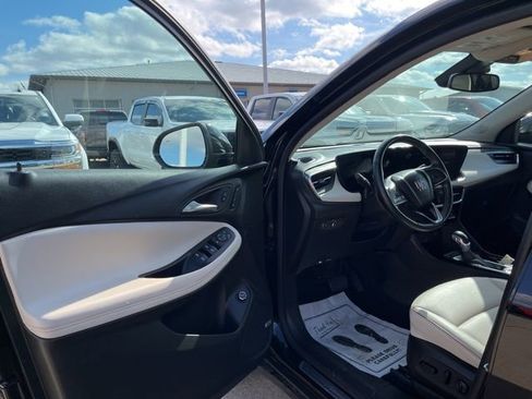 Used 2024 Buick Encore GX Avenir w/ Avenir Convenience Package FWD image 9